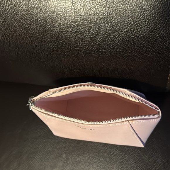 Givenchy Parfums Iconic Nude Pink Pouch Cosmetic Makeup Travel Bag Case NWOB - Picture 3 of 7